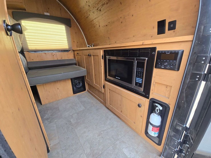 2022-sunray-travel-trailer-image-18
