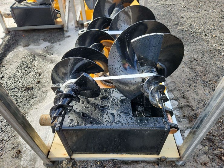 future-skid-steer-loader-auger-image-3