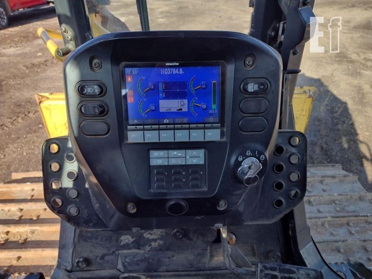 2013-komatsu-d39px-23-image-7