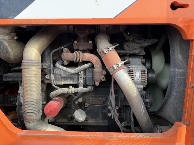 2015-sky-trak-8042-image-16