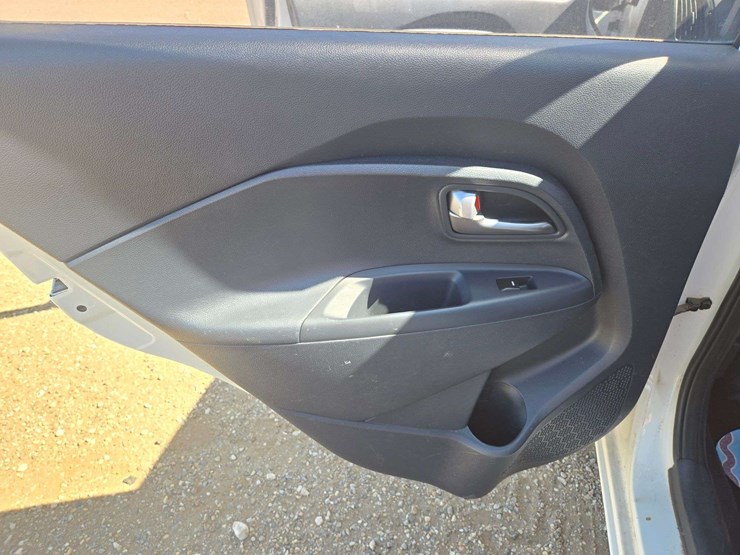 2013-kia-rio-lx-sedan-4d-image-9