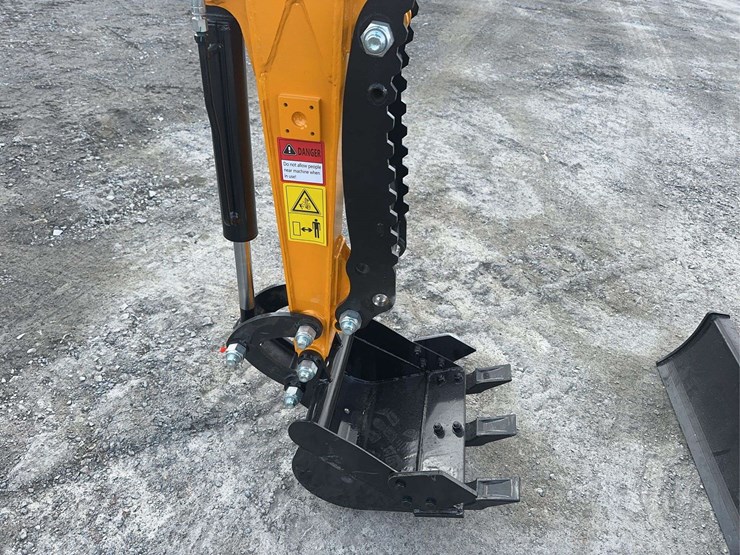 2026-future-ft15-mini-excavator-image-9