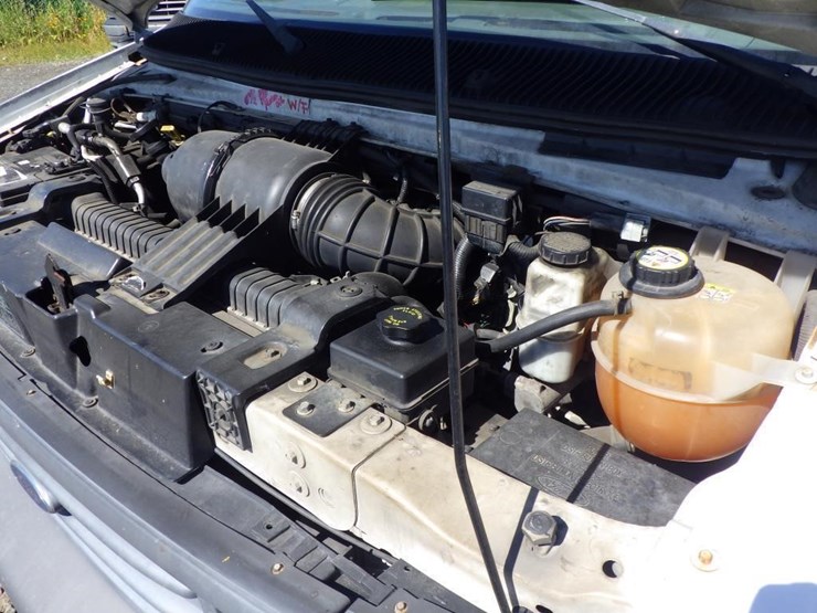 2006-ford-econoline-350-image-9