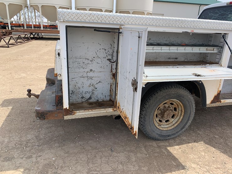 2004-ford-f350-image-26