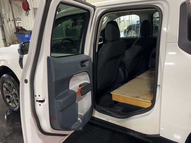 2022-ford-maverick-image-12