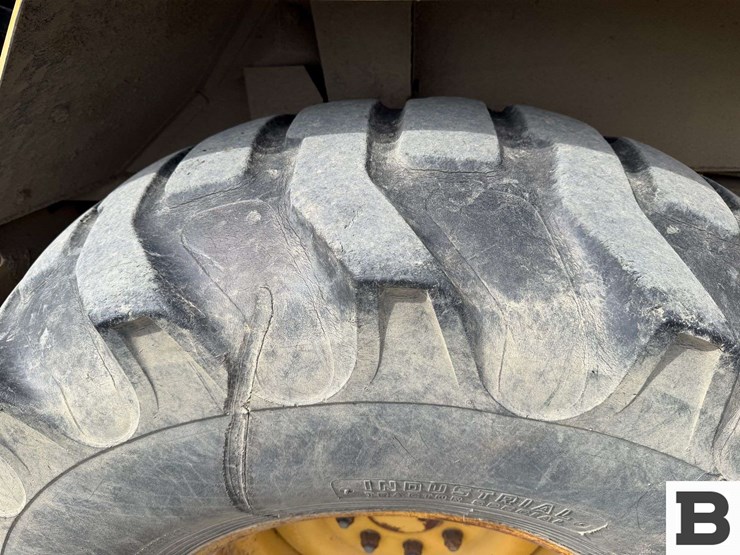 1993-caterpillar-416b-image-29