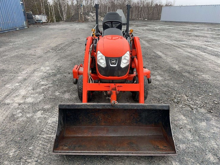 2019-kioti-cs2210-image-2