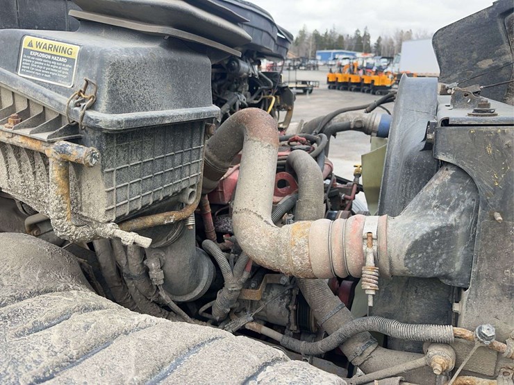 2011-international-4400-sba-image-23