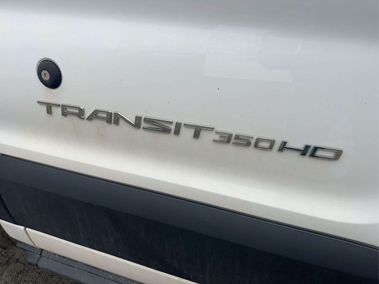 2018-ford-transit-image-13