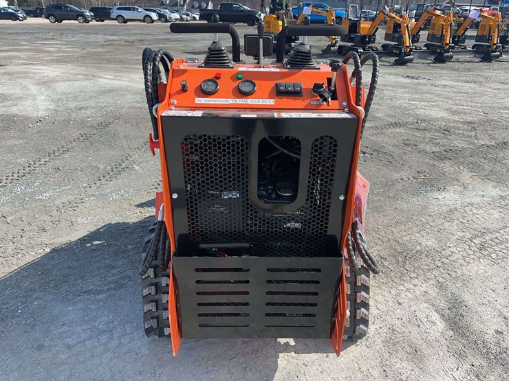 2026-future-ft36c-mini-skid-steer-image-6