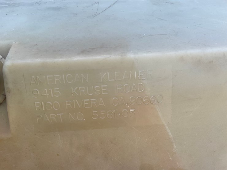#10427-•-plastic-fuel-tank-image-8