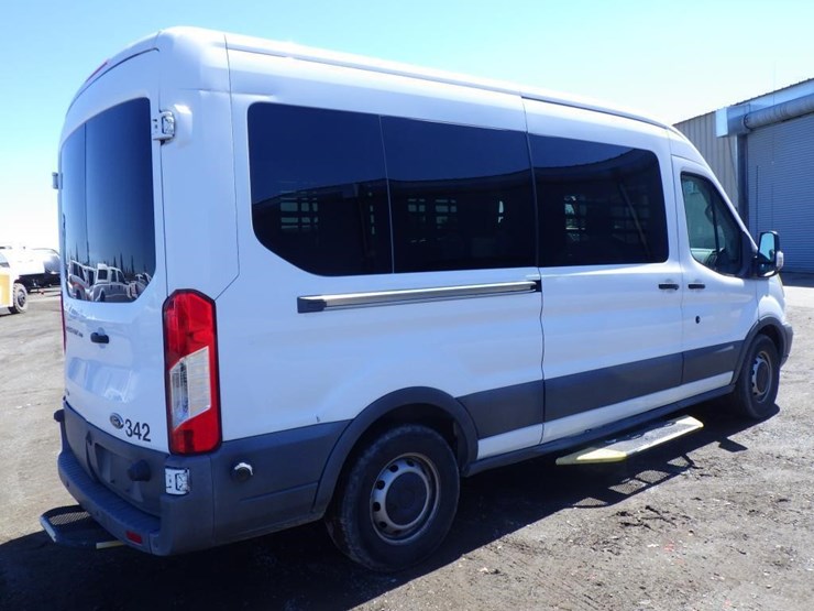 2017-ford-transit-image-3