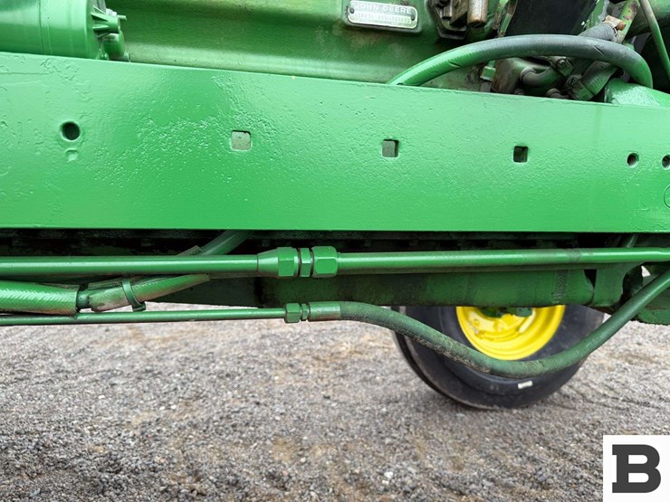 1980-john-deere-2940-image-27