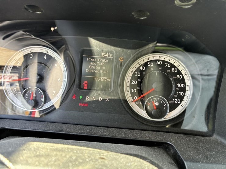 2013-dodge-1500-image-15