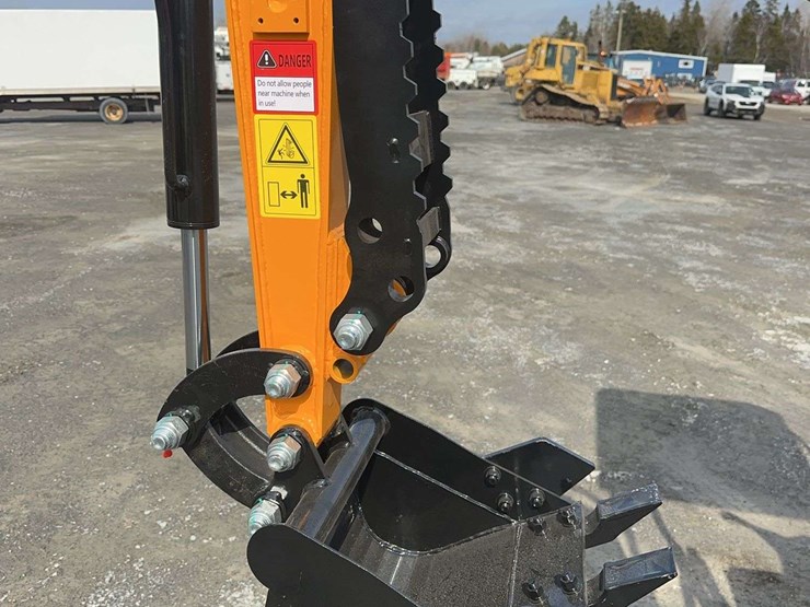 2026-future-ft15-mini-excavator-image-9