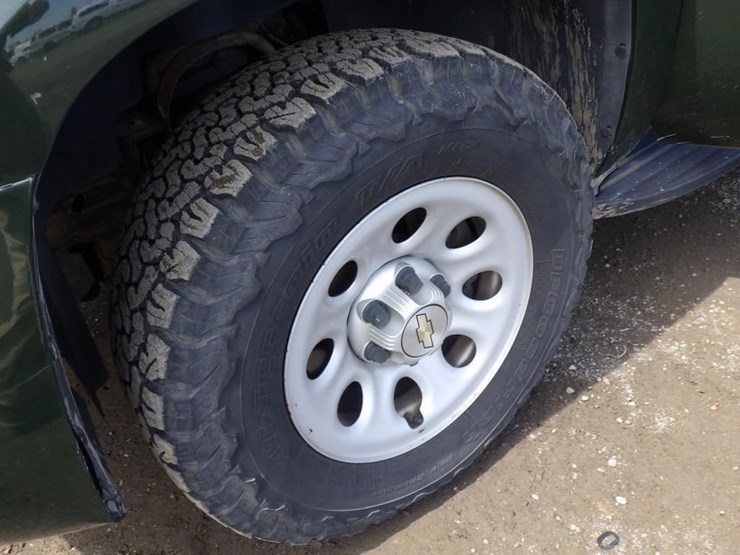2014-chevrolet-tahoe-image-13