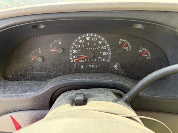 2002-ford-e350-image-15