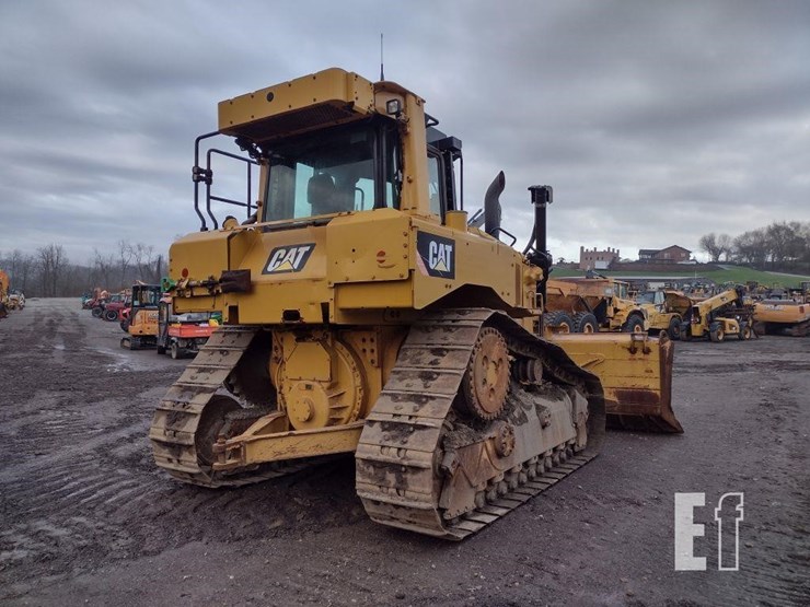 2015-caterpillar-d6t-xl-image-40
