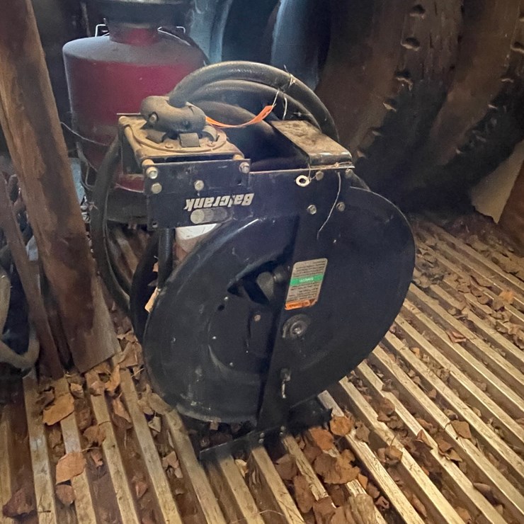 #10420 • Balcrank Wall Mount Hose Reel