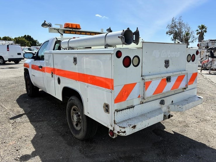 2009-chevrolet-silverado-3500-image-4