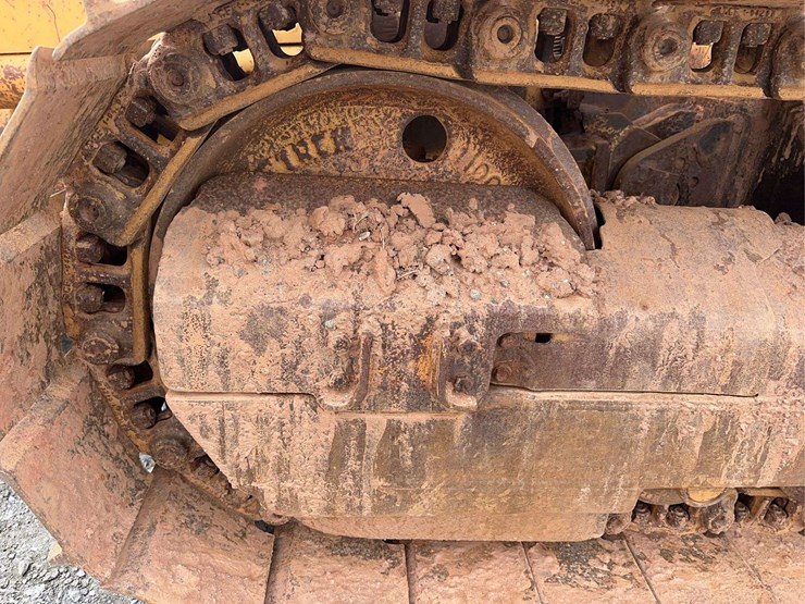 2004-caterpillar-d4g-xl-image-11