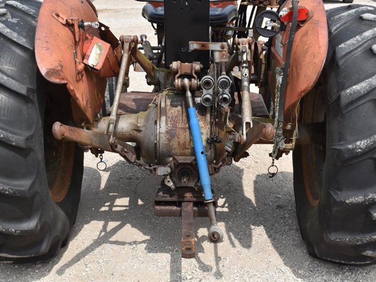 massey-ferguson-245-image-5