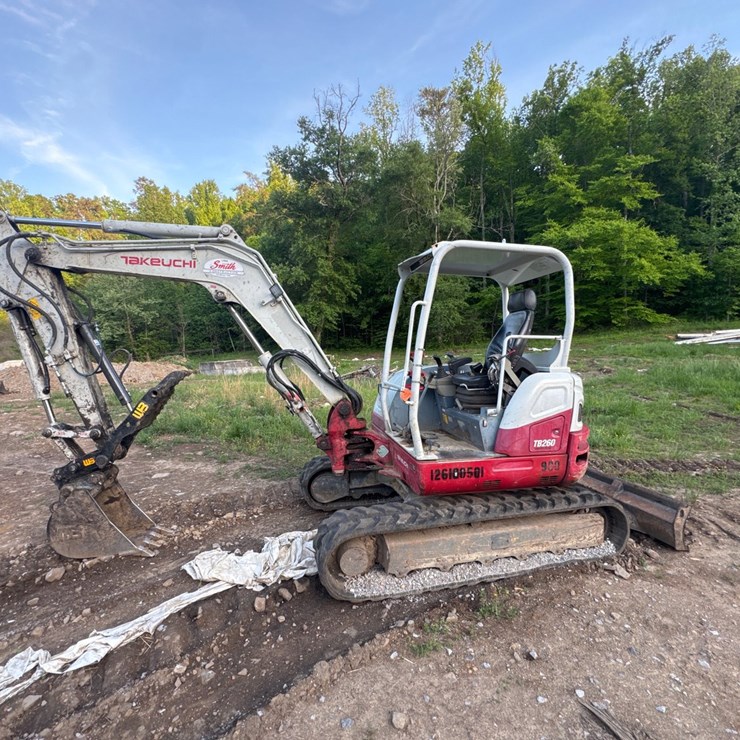 TAKEUCHI TB260