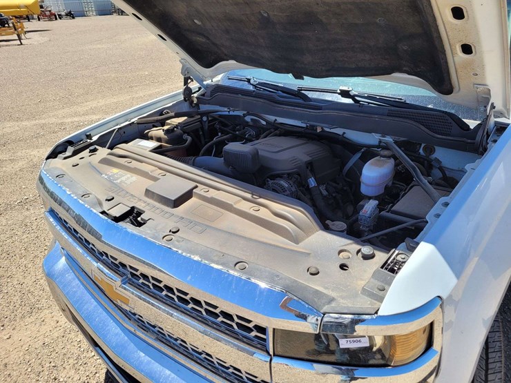 2019-chevrolet-silverado-2500-w/t-image-22