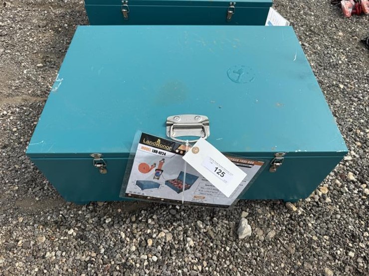 #125-•-ratchet-tie-downs-in-flat-pack-tool-box-image-2