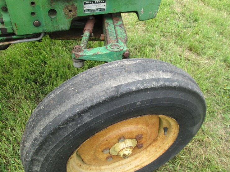 1976-john-deere-2040-image-18
