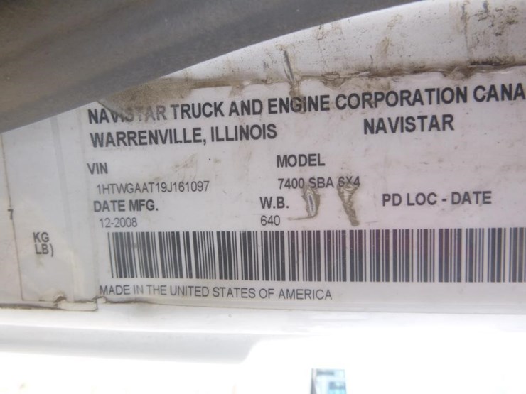 2009-international-7400-image-30