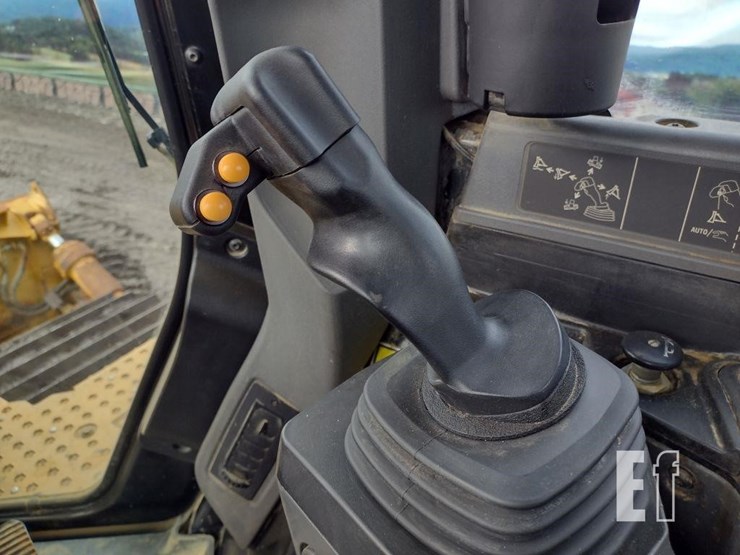 caterpillar-d6-image-10