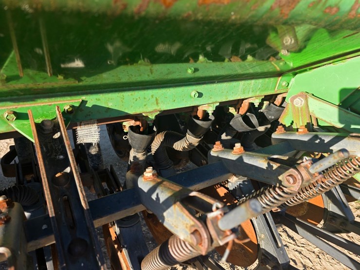 john-deere-450-image-7