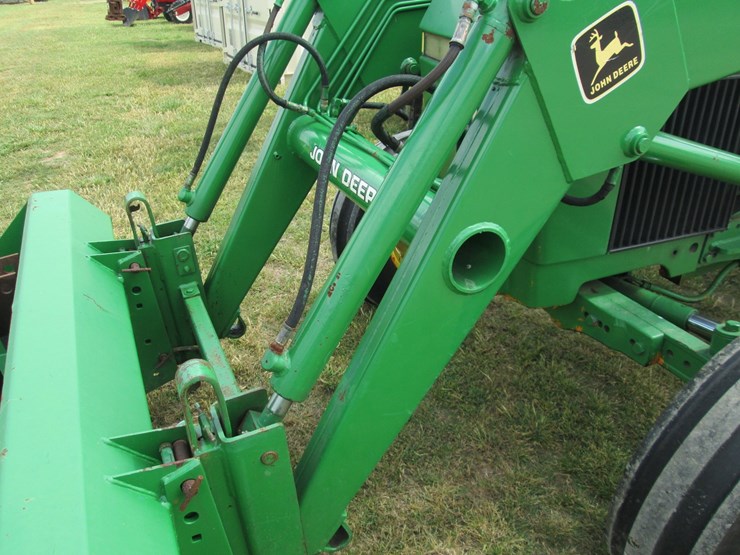 john-deere-2550-image-30