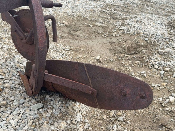 dearborn-10-1-image-10