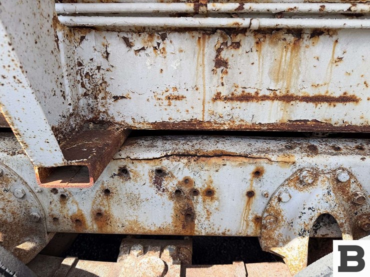 1977-international-fertilizer-truck-image-23