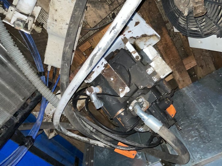 #10405-•-complete-hydraulic-system-for-ready-mix-truck-image-6