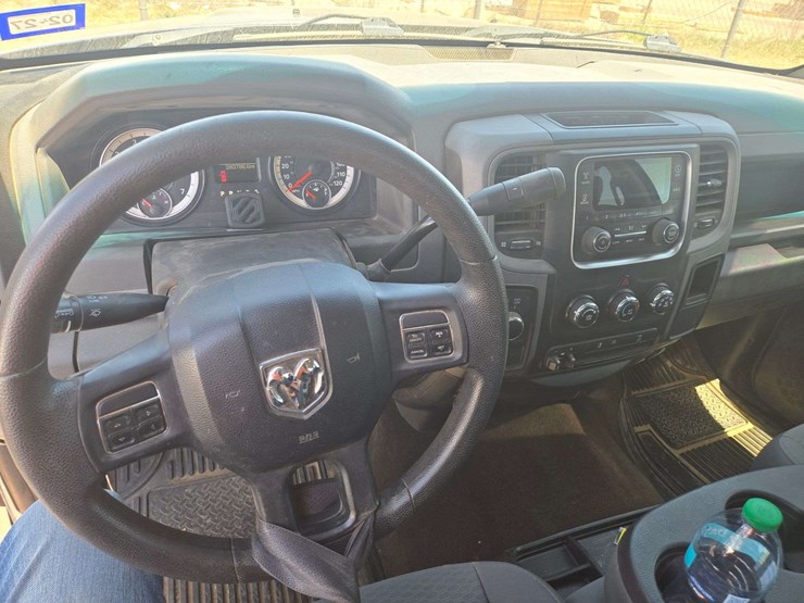2016-ram-2500-tradesman-crew-cab-/-lwb-4d-image-14