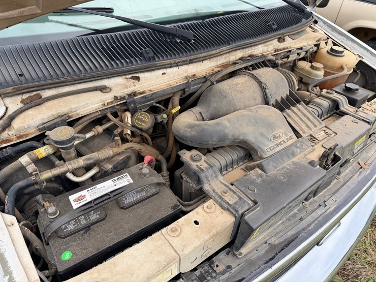 2003-ford-e350-image-9