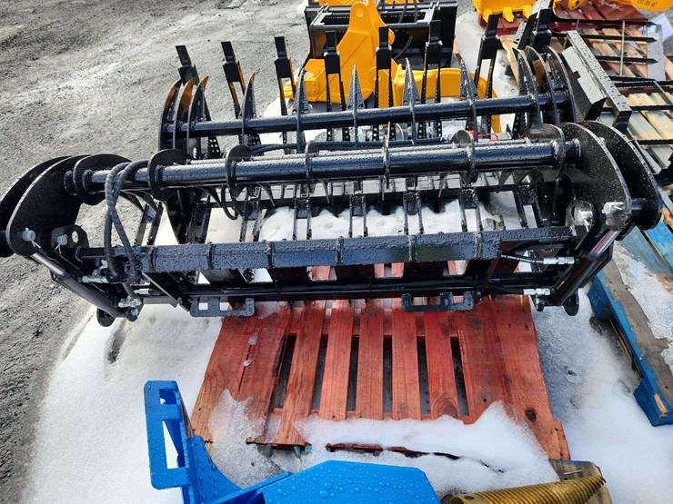 future-ft-se61-skid-steer-grapple-image-3