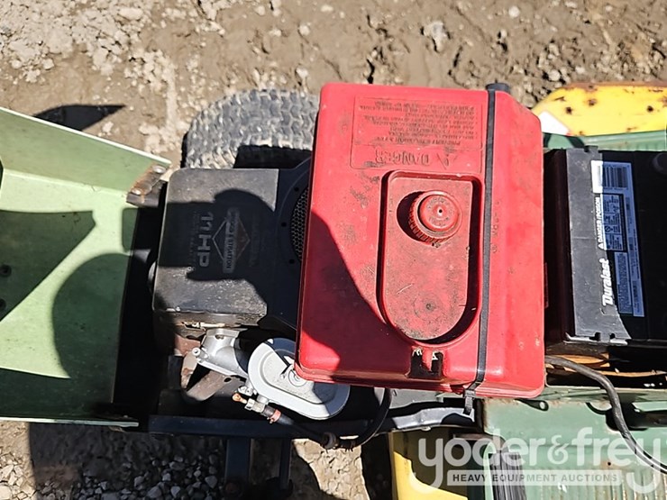 john-deere-111-image-13