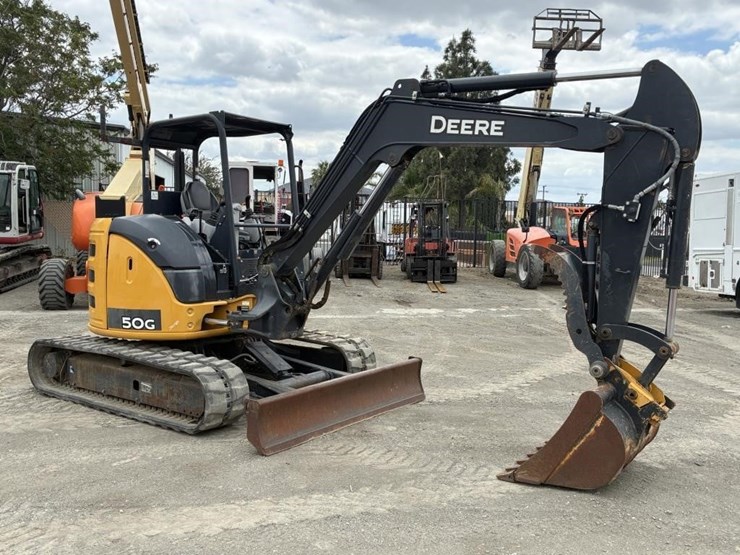 2020-deere-50g-image-2