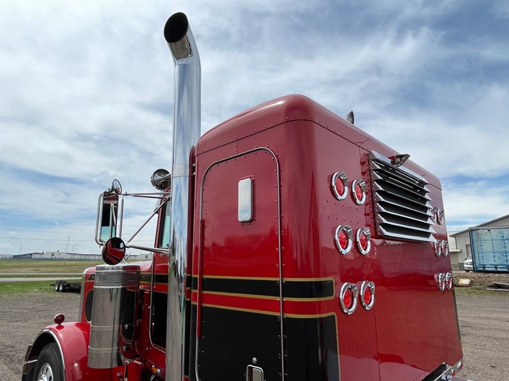 1976-peterbilt-359-image-17
