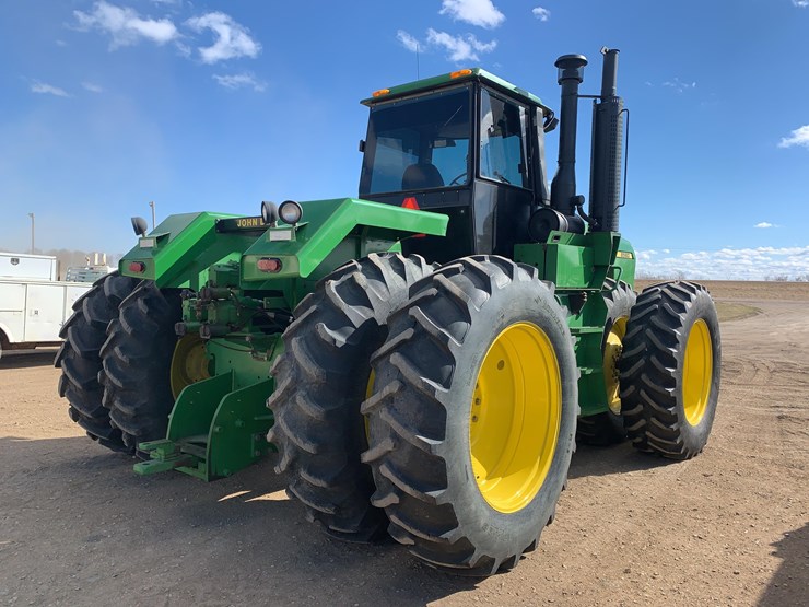 1989-john-deere-8560-image-21