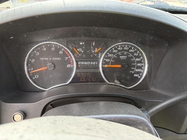 2011-chevrolet-colorado-image-13