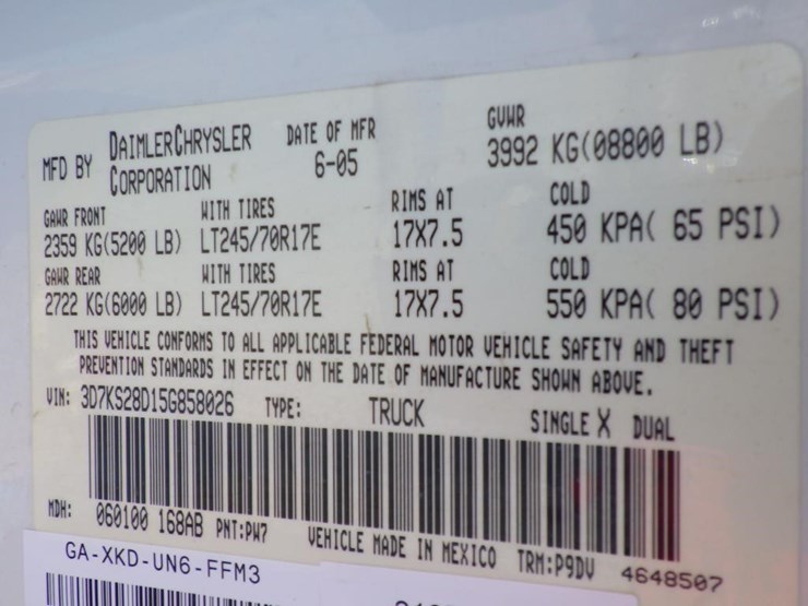 2005-dodge-ram-2500-image-17