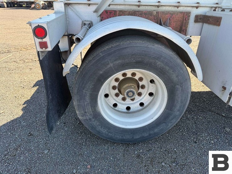 1994-west-mark-tanker-trailer-image-32