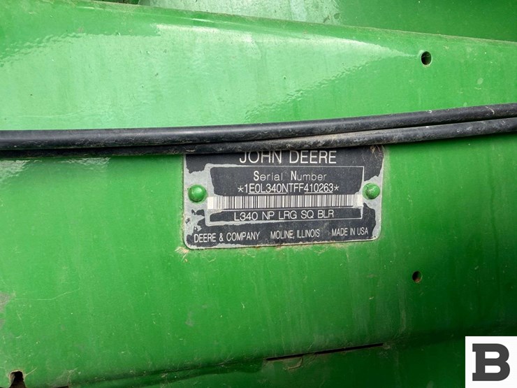 2015-john-deere-l340-image-35