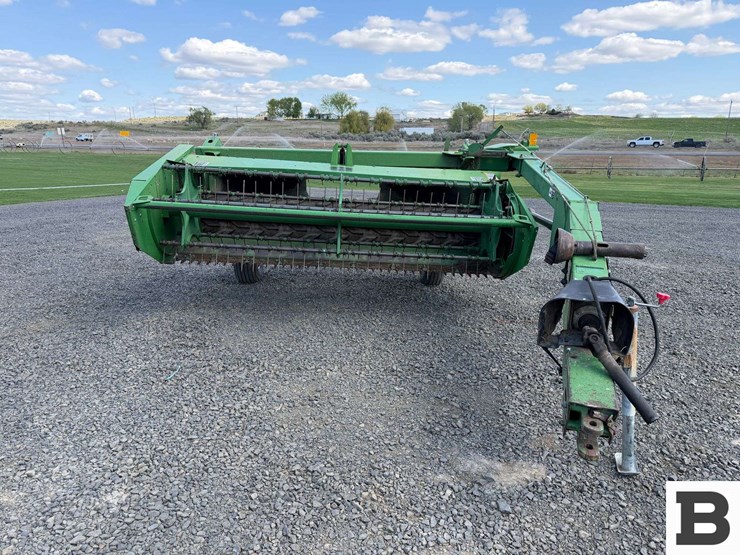 john-deere-820-image-7