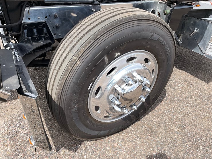 1970-peterbilt-358-image-88